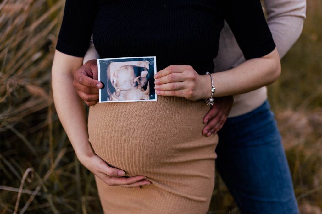 Těhotenské fotografie - focení těhitenství v přírodě Hodonín Kyjov Uherské Hradiště-2143