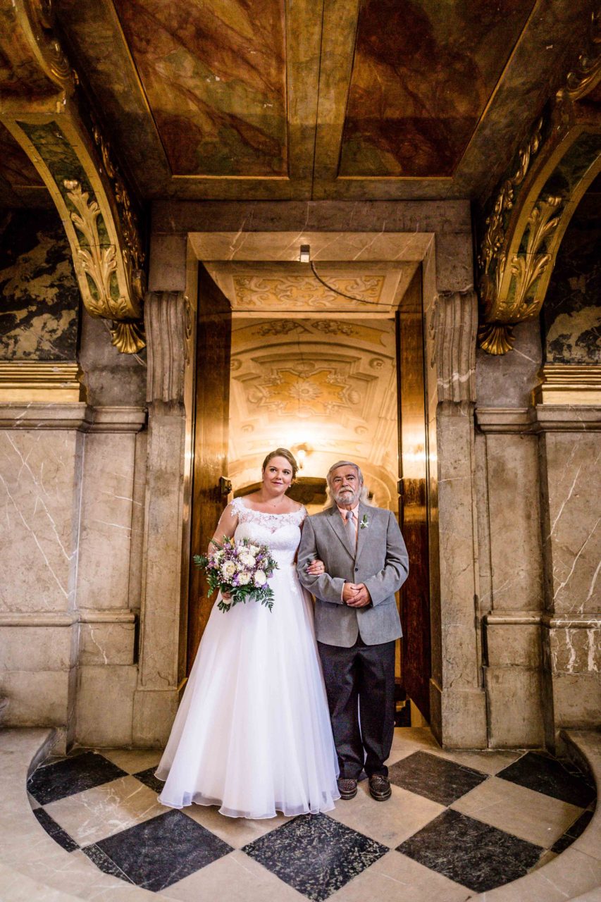 Svatebni fotograf Lednice Valtice Mikulov - Zamecka kaple Valtice - Penzion - zamecek La Veneria Valtice - svatebni foto-4020