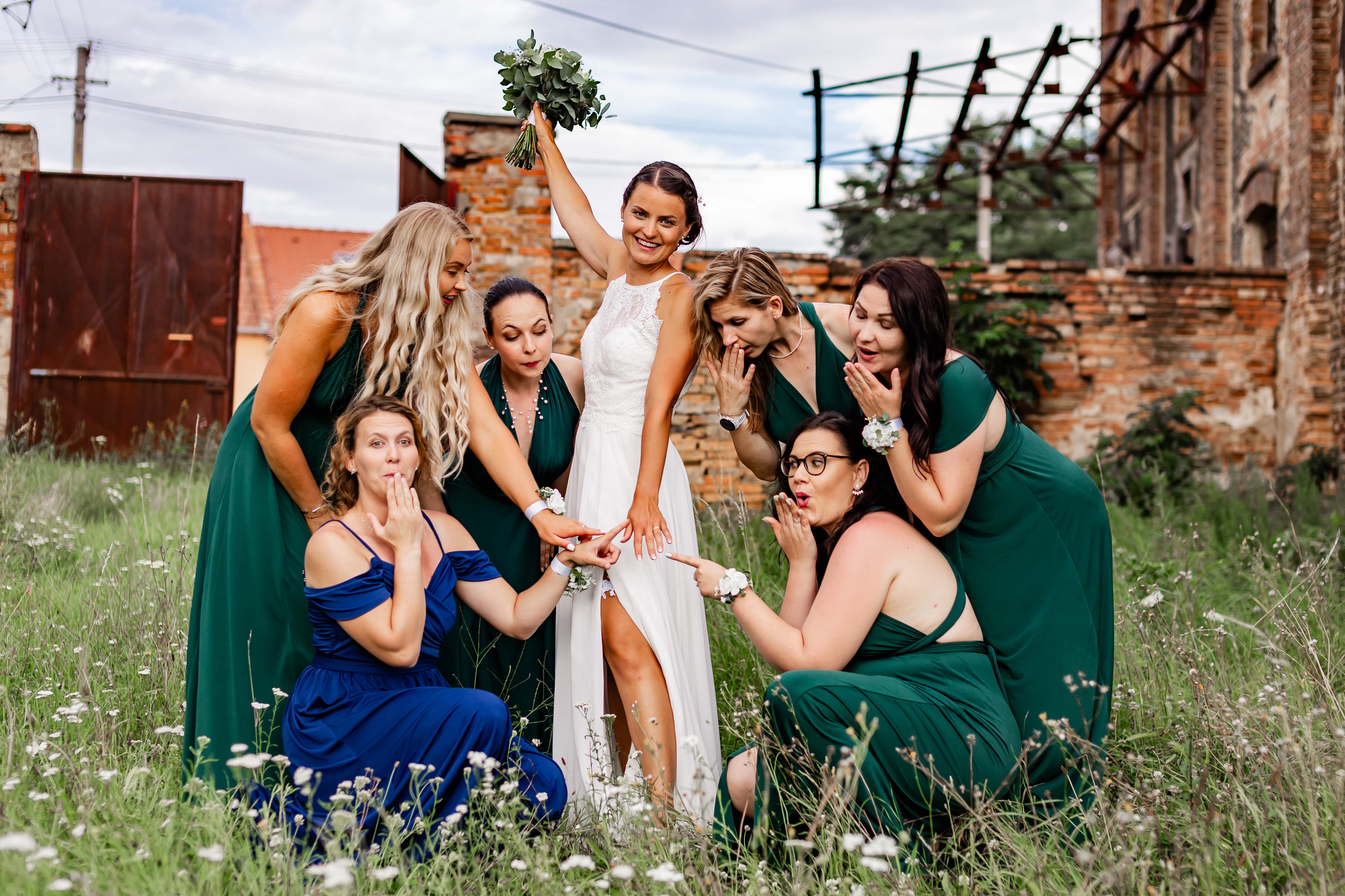 Svatebni-foto svatebni fotografka Morava, Svatoborice-Mistrin, Kyjov, Sardice, Rozhledna u sudu-14