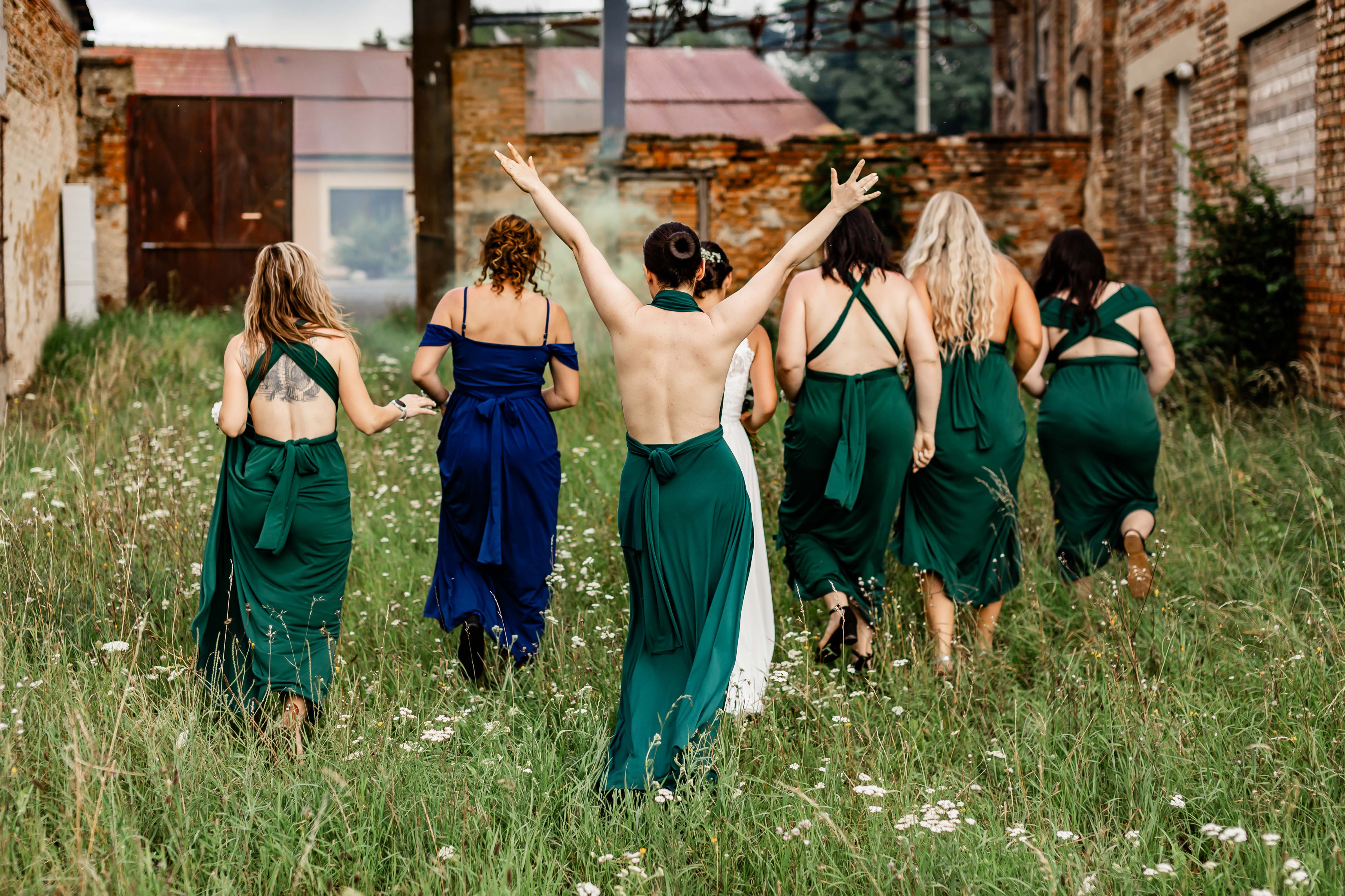 Svatebni-foto svatebni fotografka Morava, Svatoborice-Mistrin, Kyjov, Sardice, Rozhledna u sudu-17